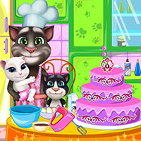 Tom Family Cooking Cake